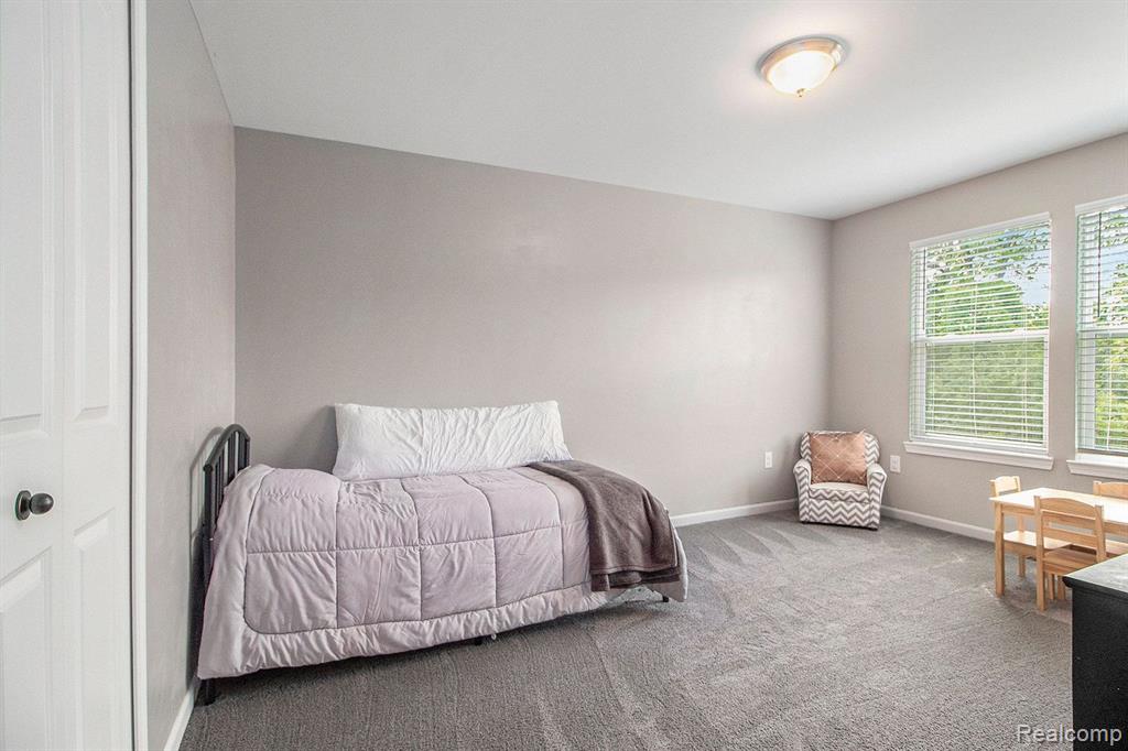 6372 HAWTHORNE Avenue, Ypsilanti, MI 48197 — Photo 15