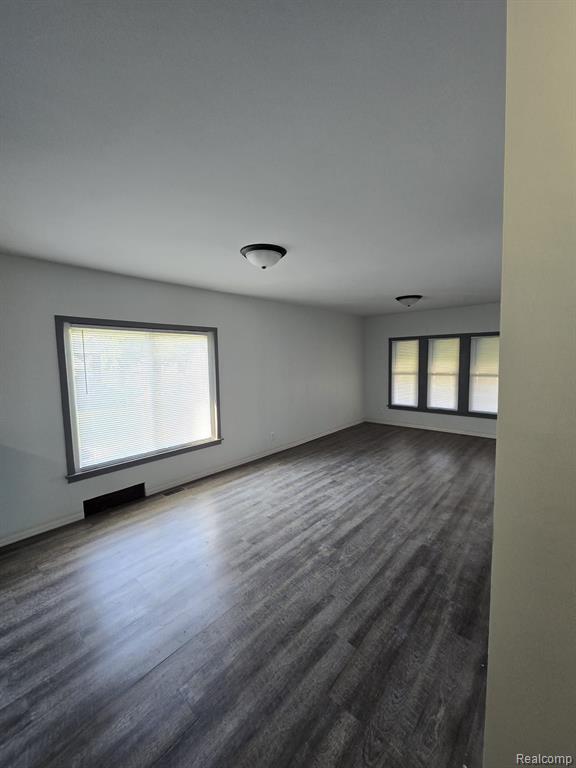 592 S HARRINGTON Street, Detroit, MI 48209 — Photo 8