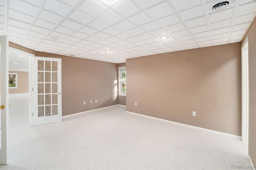 4019 Pine Ridge Court, Fenton, MI 48430 — Photo 33