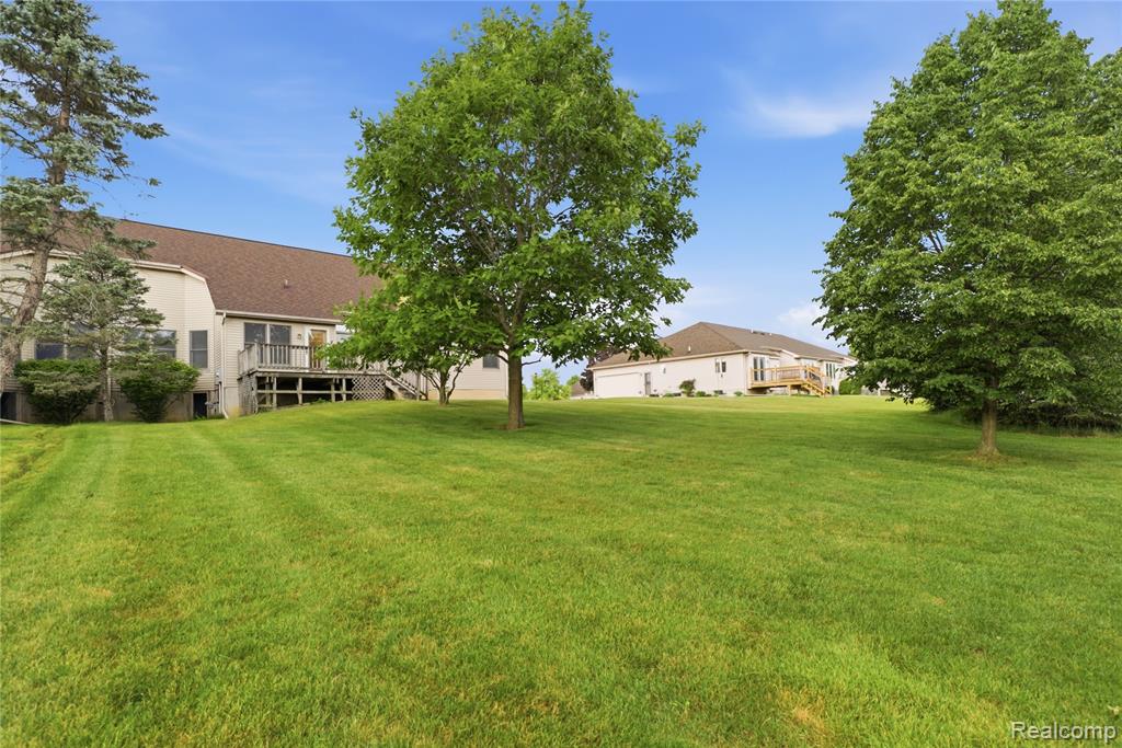 8091 Prestonwood Court, Flushing, MI 48433 — Photo 33