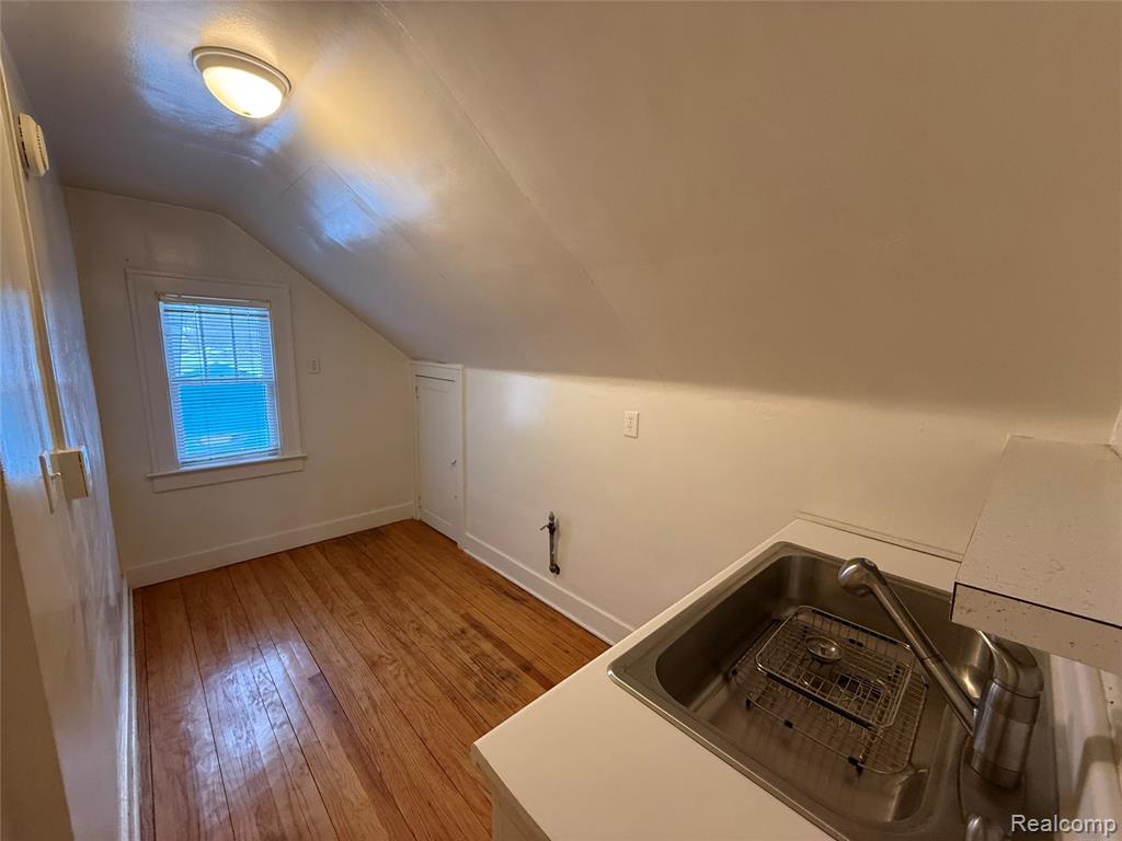 416 Burroughs Avenue, Flint, MI 48507 — Photo 20