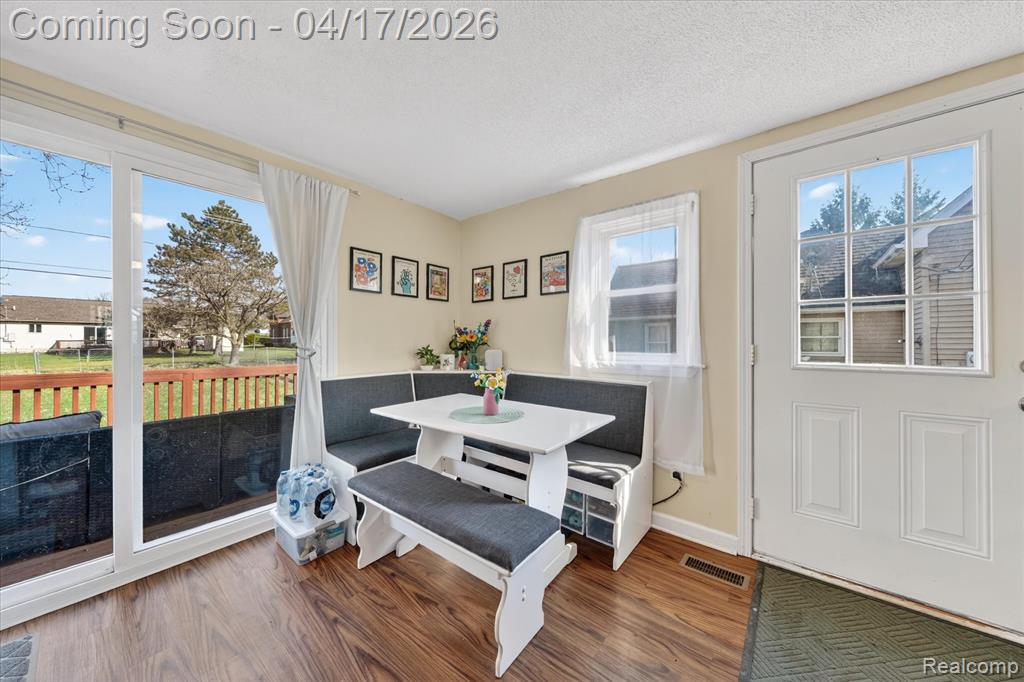 102 S Matteson Street, Capac, MI 48014 — Photo 16
