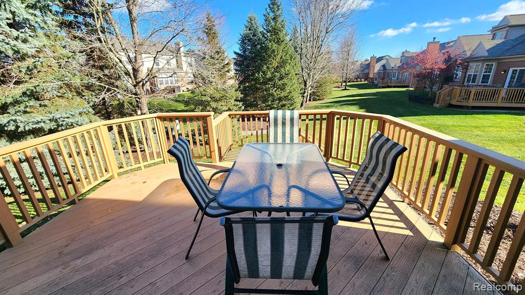 49285 FREESTONE Drive, Unit #26, Northville, MI 48168 — Photo 24