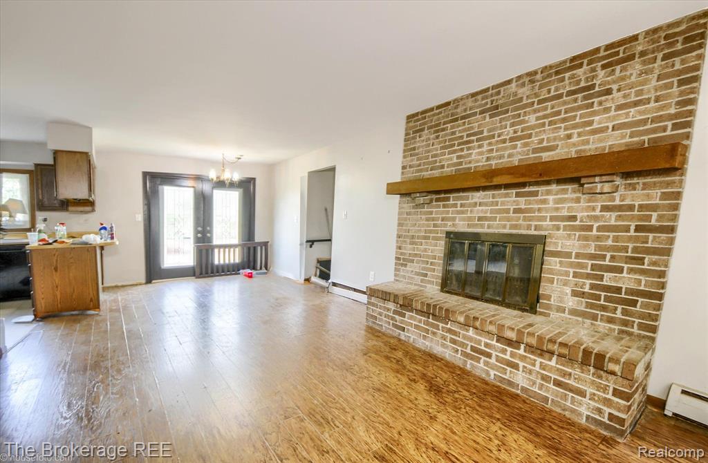 688 UPHILL Road, Milford, MI 48381 — Photo 12