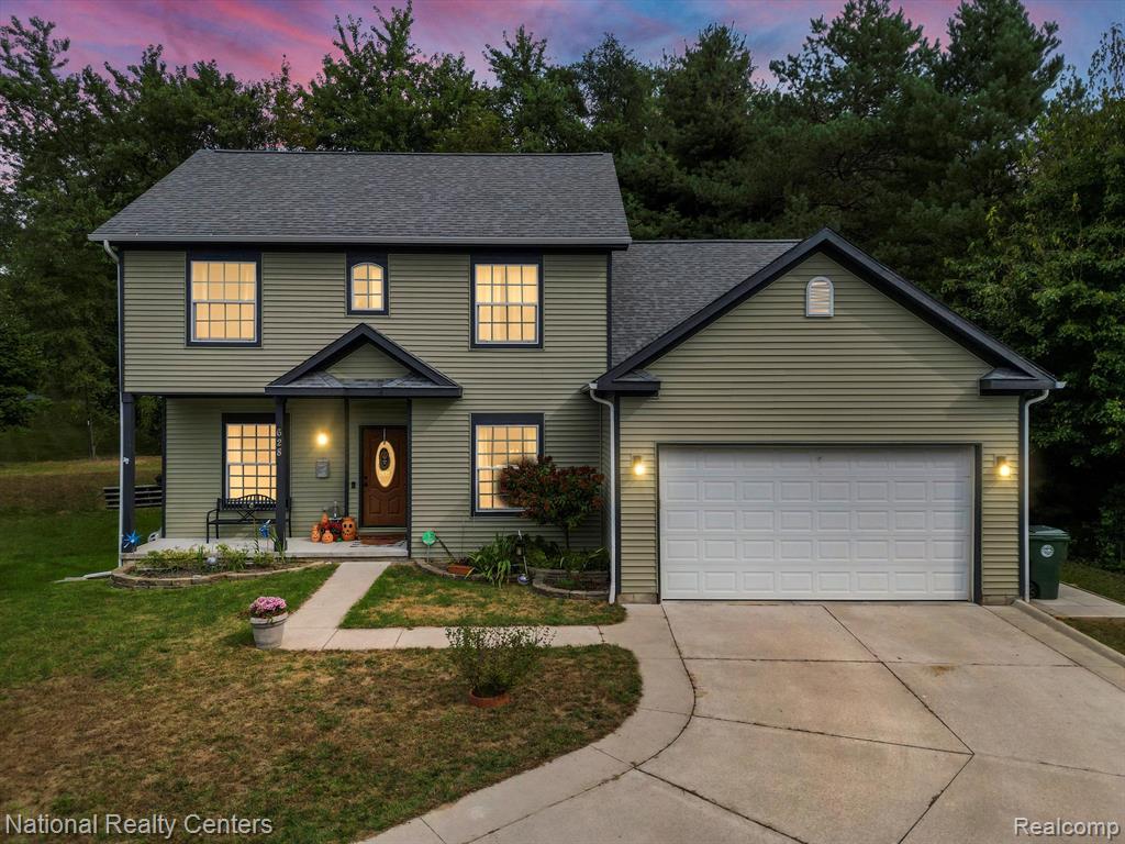 628 EVAN Court, Lake Orion, MI 48362 — front exterior