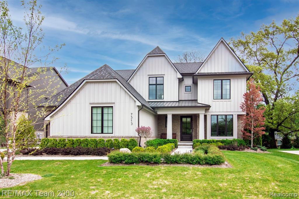 7313 BROOKSIDE VILLAGE, Bloomfield Hills, MI 48301 — front exterior