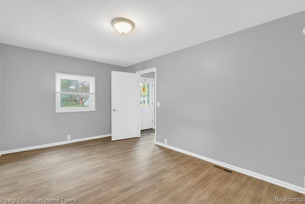 3932 Parker Road, Fort Gratiot, MI 48059 — Photo 23