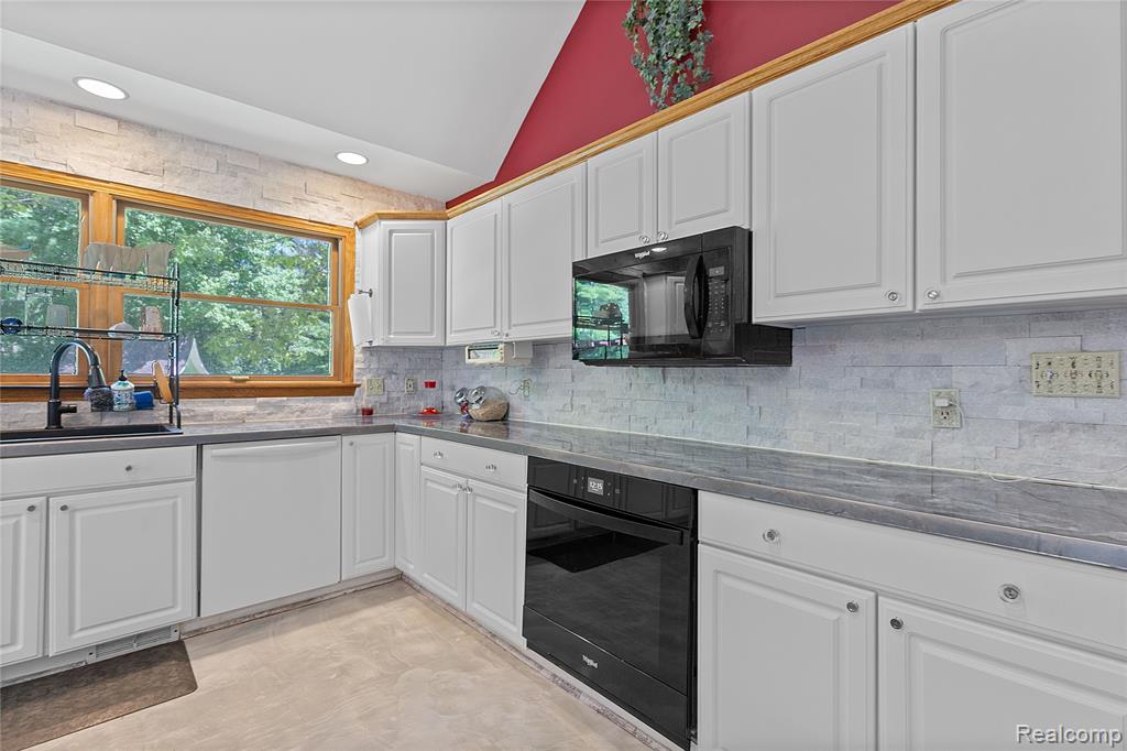 680 S Bartlett Road, St. Clair, MI 48079 — Photo 14