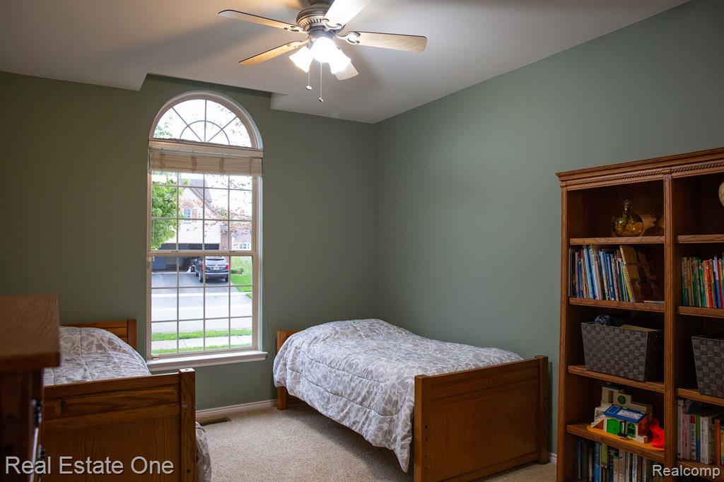 906 W PENINSULA, Oxford, MI 48371 — Photo 15