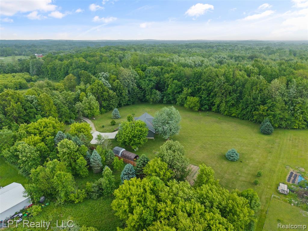 2588 E Jones Road, Howell, MI 48855 — Photo 32