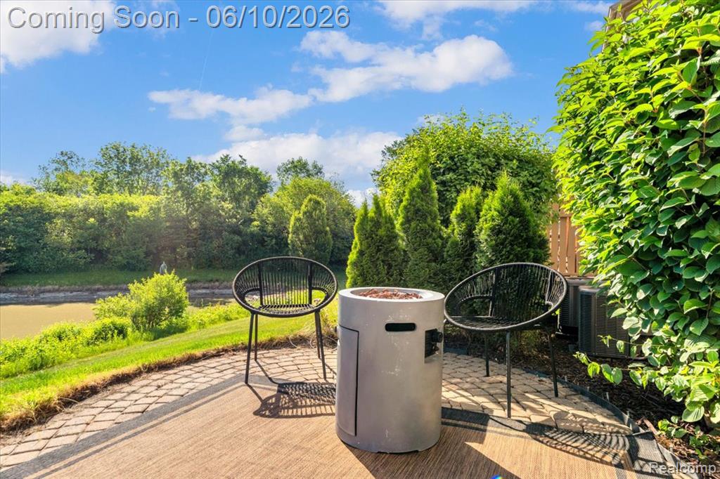 4363 Hunters Circle E, Canton, MI 48188 — Photo 26
