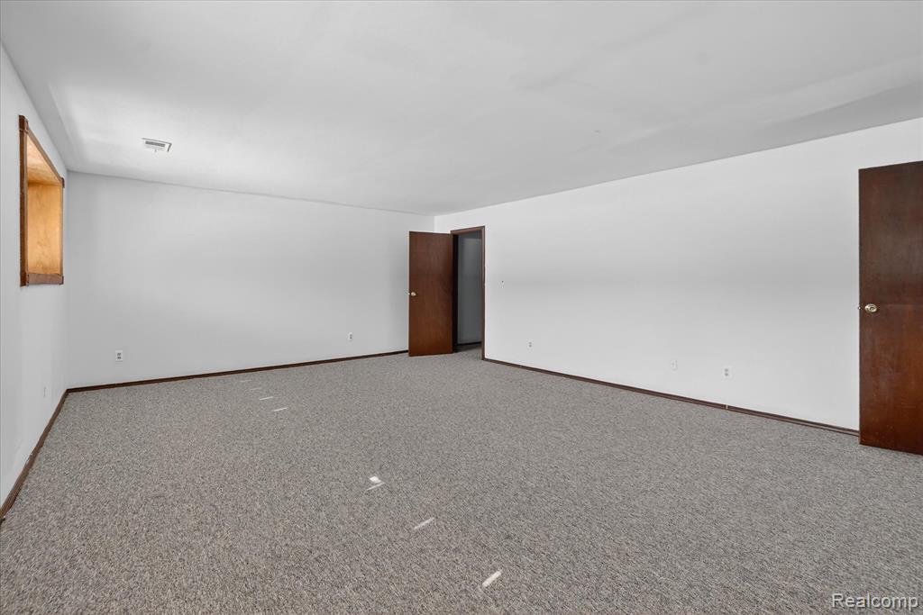 14463 Seymour Road, Linden, MI 48451 — Photo 34
