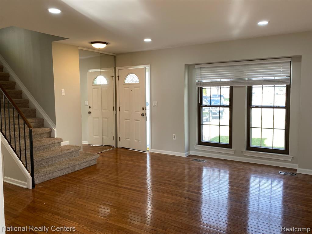 22533 CRANBROOKE Drive, Novi, MI — Photo 5