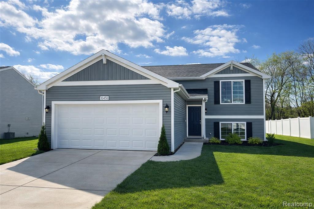 10450 Schrier Lane, Portage, MI 49024