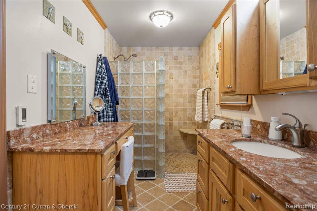 425 KENT Street, Carleton, MI 48117 — Photo 19