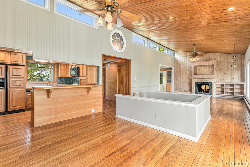 979 Abseguami Trail, Lake Orion, MI 48362 — Photo 13
