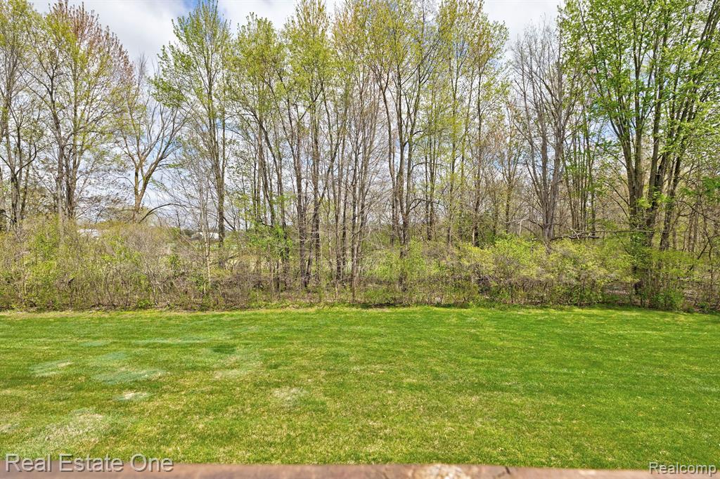 6501 CLUB E, 8, Grand Blanc, MI 48439 — Photo 45