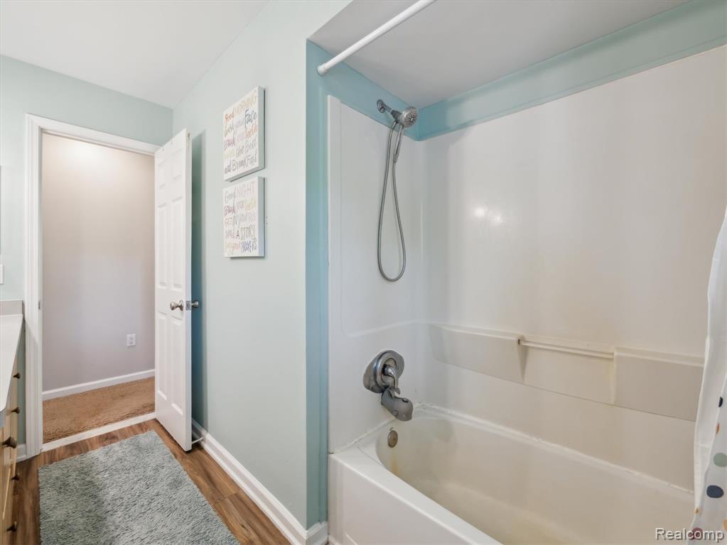 1480 Tellico Street, Wolverine Lake, MI 48390 — Photo 17