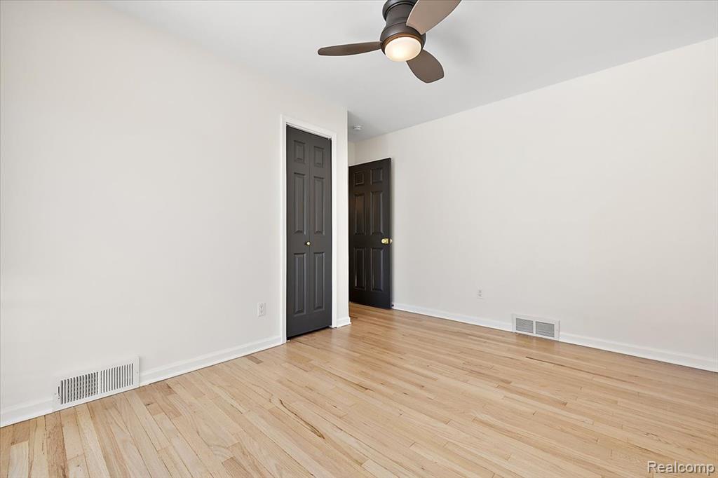 31060 E Rutland Street, Beverly Hills, MI 48025 — Photo 21