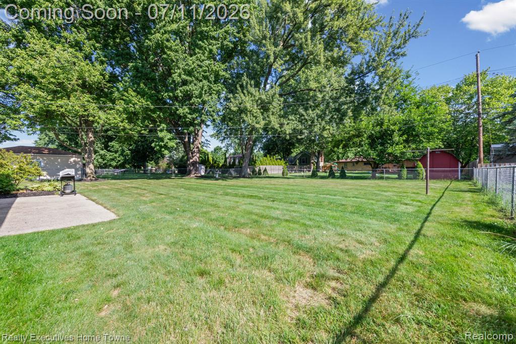 5615 Althea Street, Utica, MI 48316 — Photo 23
