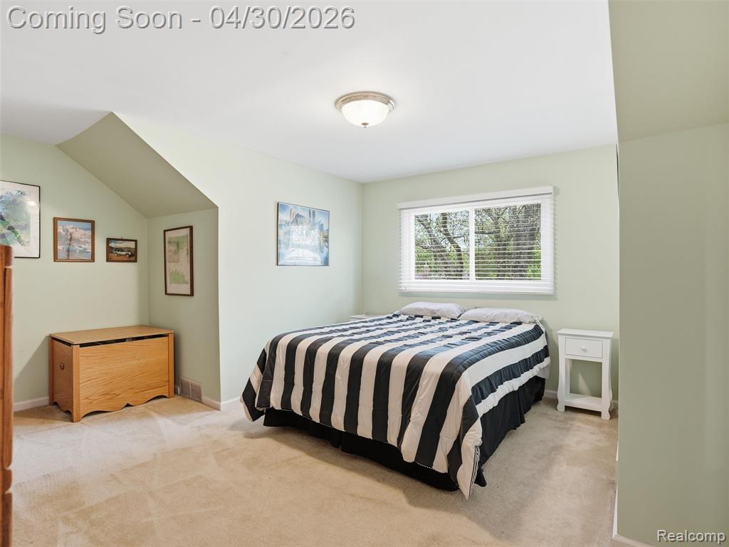 21222 Larkspur Street, Farmington, MI 48336 — Photo 17