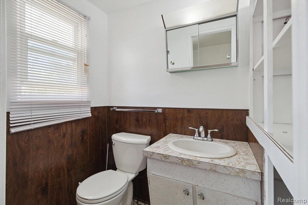 6918 Gilman Street, Garden City, MI — Photo 11