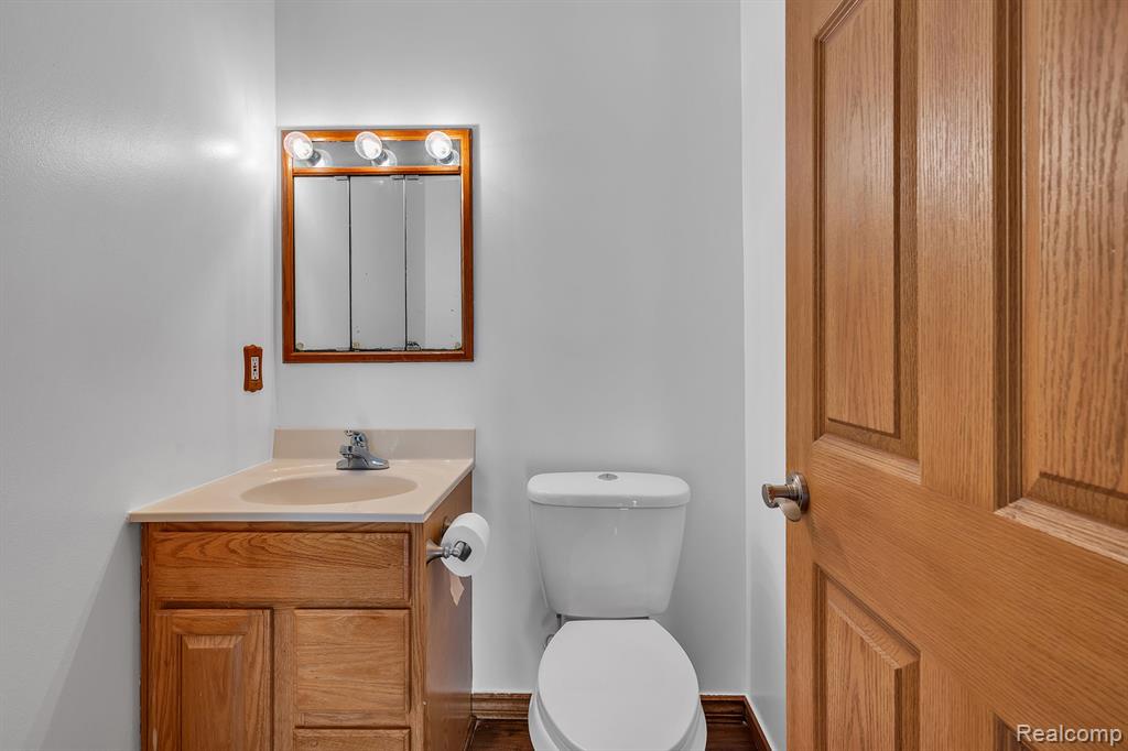 8425 Duffield Road, Flushing, MI 48433 — Photo 24