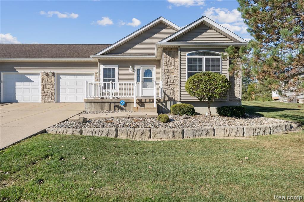 7075 Kings Way, Flushing, MI 48433 — Photo 3