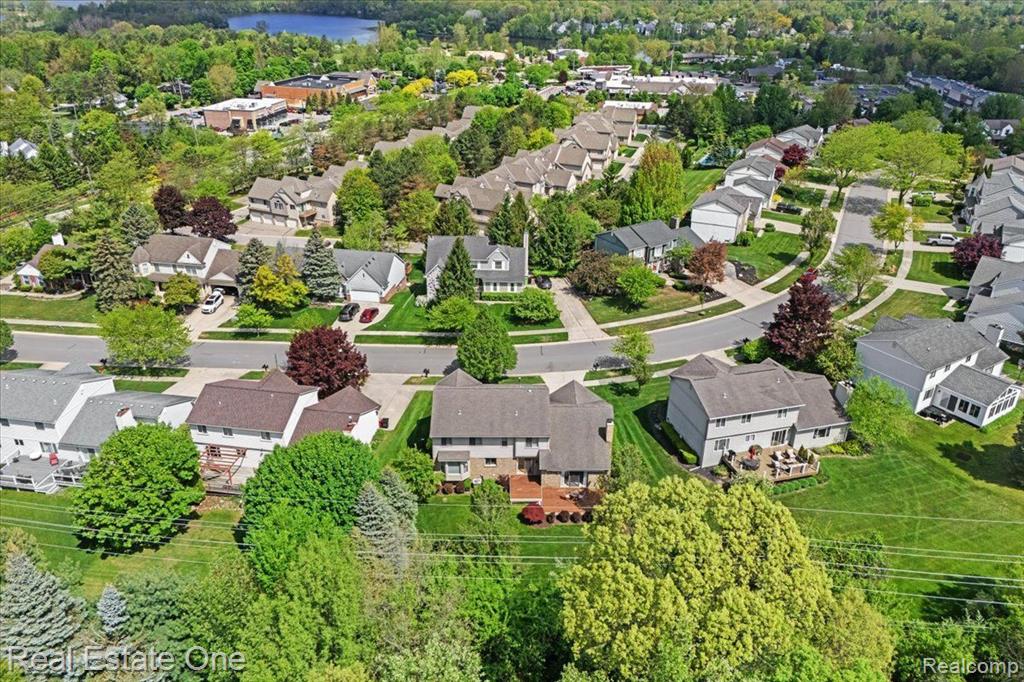 585 Dorchester Way, Milford, MI 48381 — Photo 78