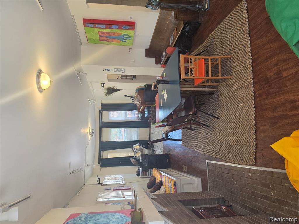 80 Clairmount Street, Detroit, MI 48202 — Photo 5