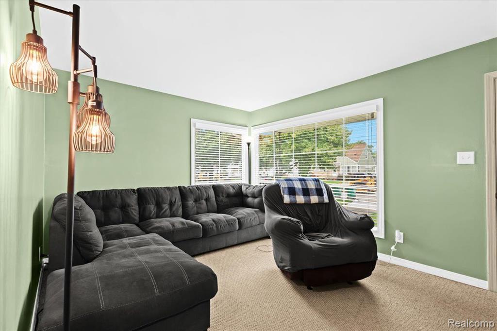 7032 DEERING Street, Garden City, MI — Photo 5