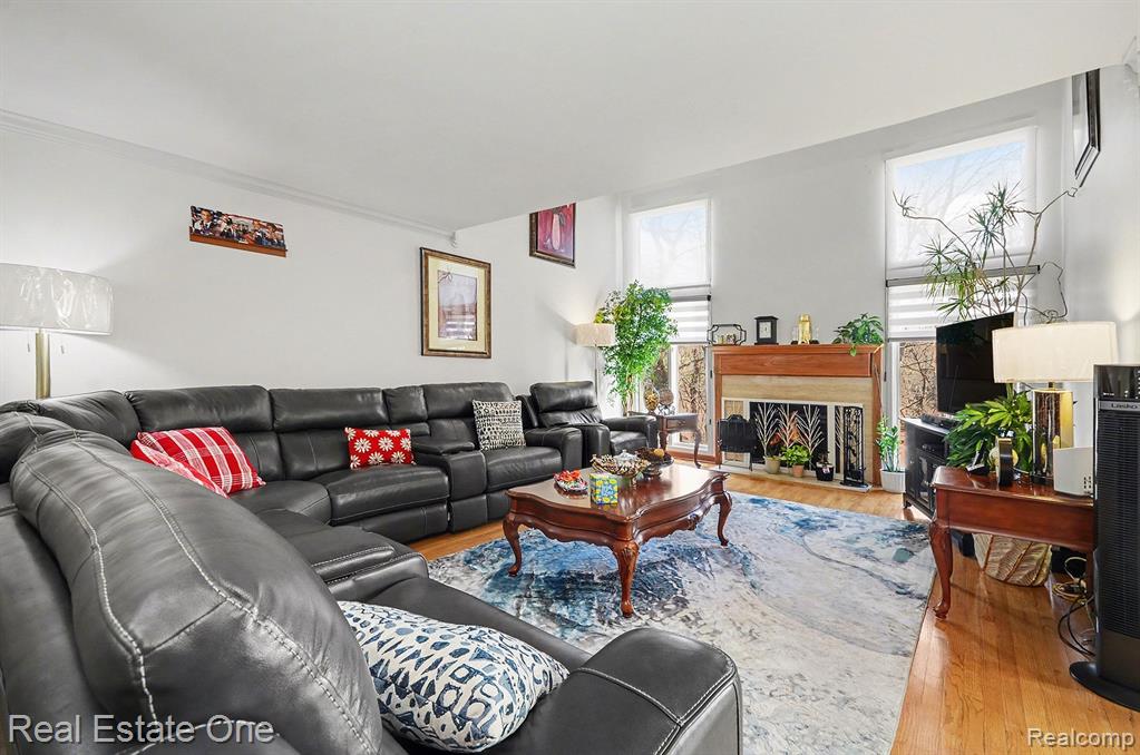5505 Walnut Circle W, West Bloomfield, MI — Photo 4