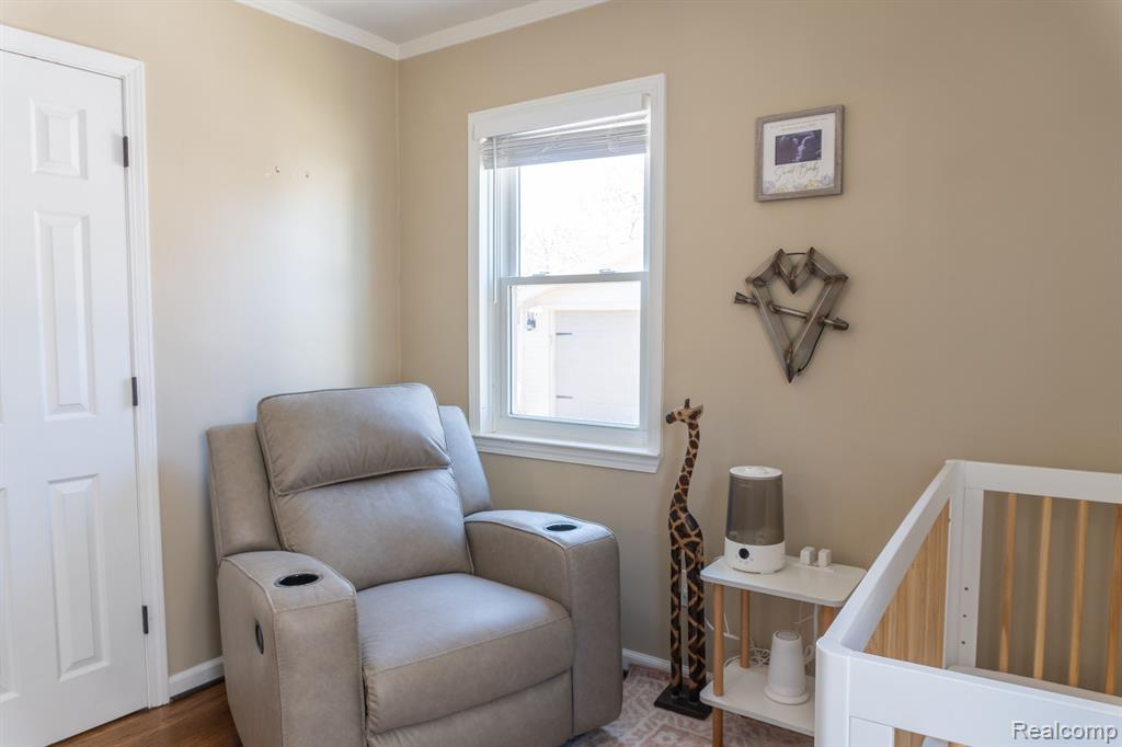 405 N MINERVA Avenue, Royal Oak, MI 48067 — Photo 18