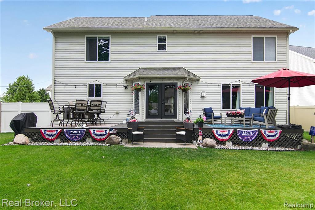 15156 Oak Valley Lane, Monroe, MI 48161 — Photo 46