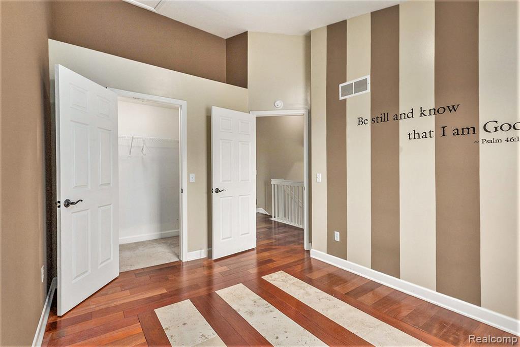 7346 HOGAN Drive, Ypsilanti, MI 48197 — Photo 16