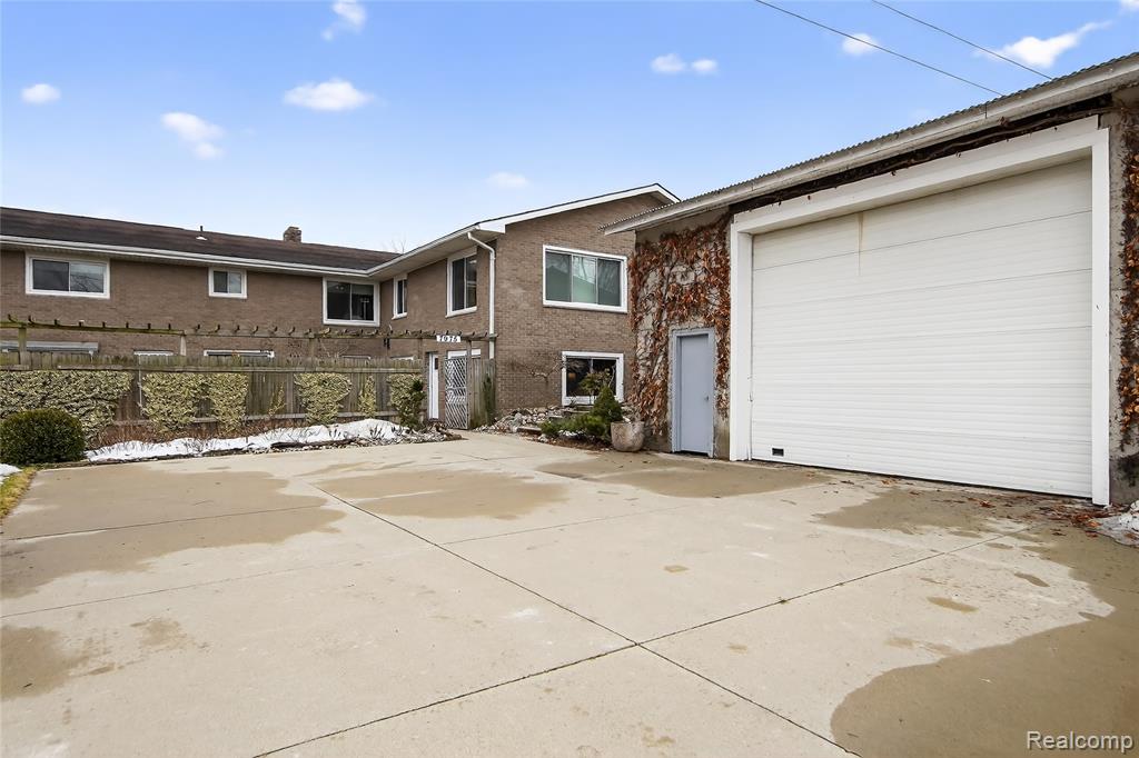 7975 Bendix Road, Brighton, MI 48114 — Photo 57