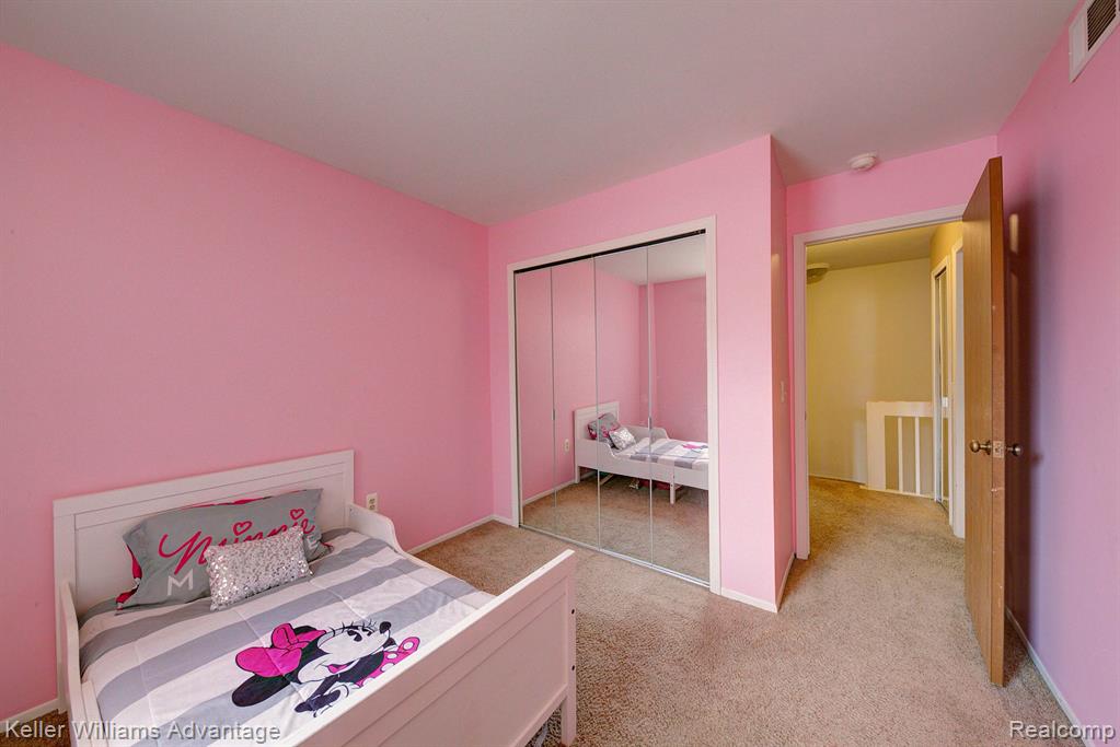 1612 WIMBLEDON Drive, Walled Lake, MI 48390 — Photo 24