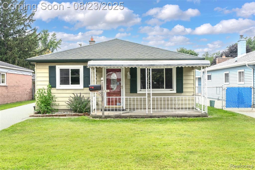 4952 Clippert Street, Dearborn Heights, MI 48125 — Photo 6