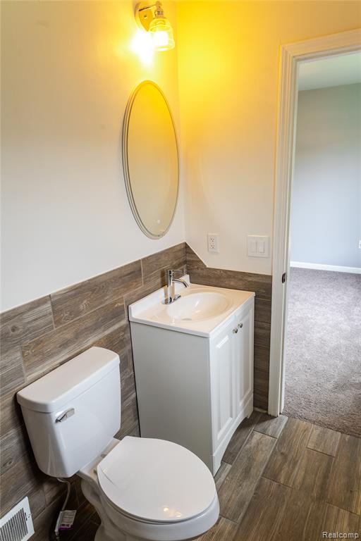421 Harvey Avenue, Pontiac, MI 48341 — Photo 17