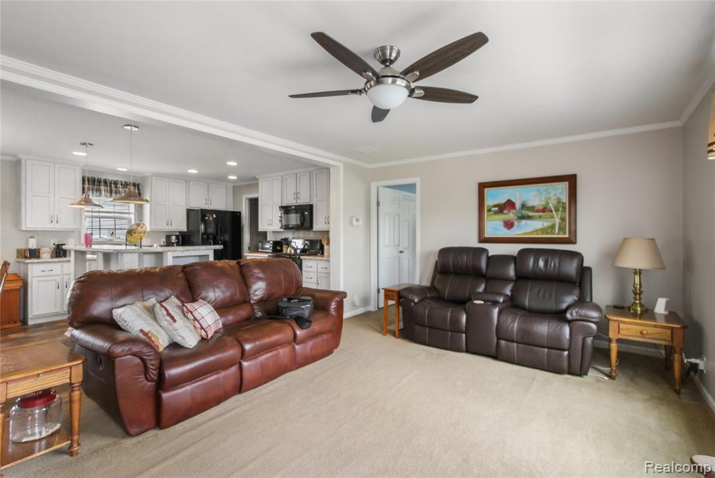 11166 Walden Court, South Lyon, MI 48178 — Photo 4