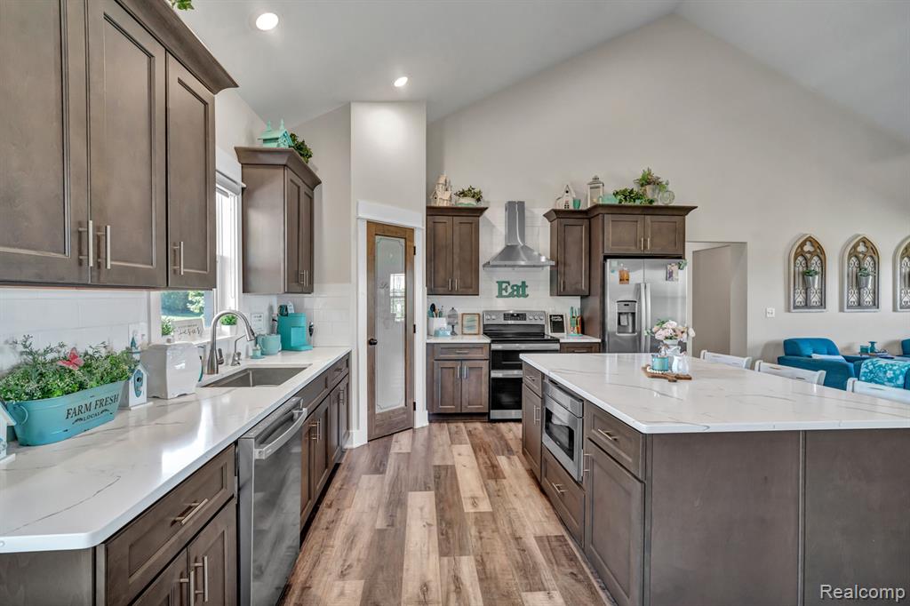 5580 Reynolds Road, Imlay City, MI 48444 — Photo 11