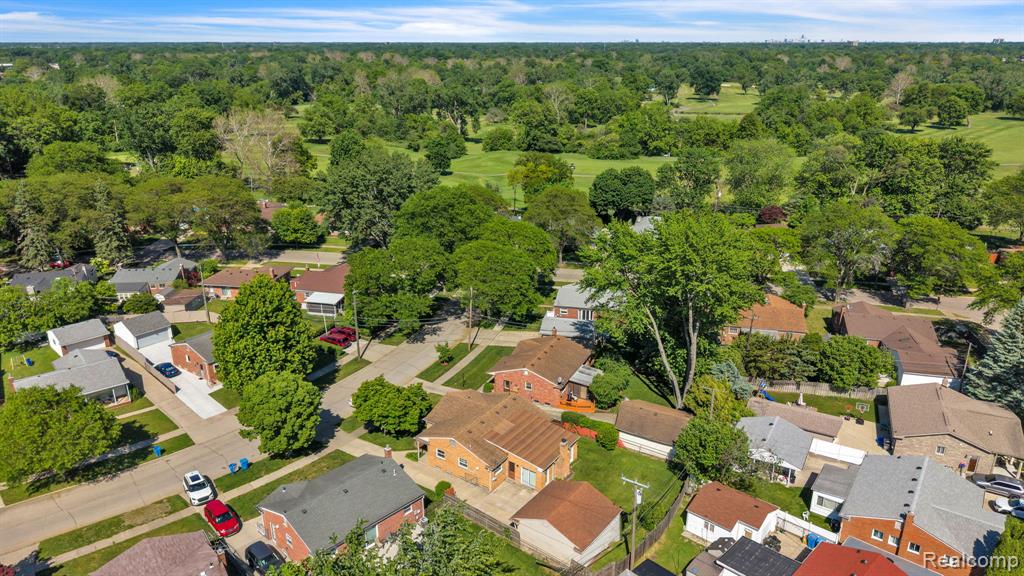 26637 Clairview Drive, Dearborn Heights, MI 48127 — Photo 49