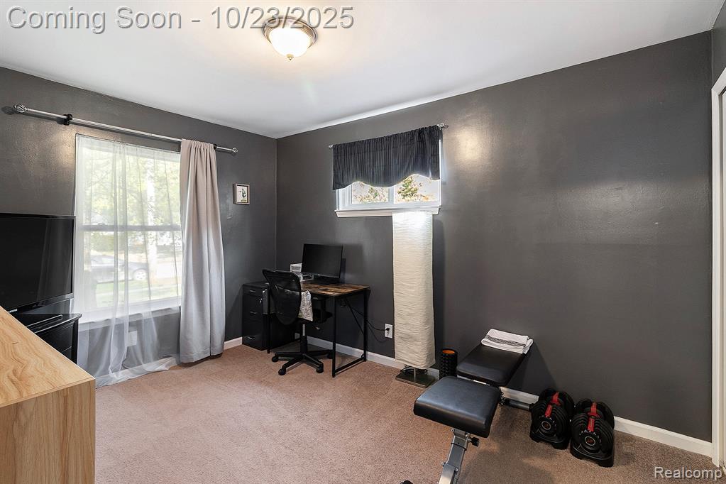 809 Richard Street, Holly, MI 48442 — Photo 8
