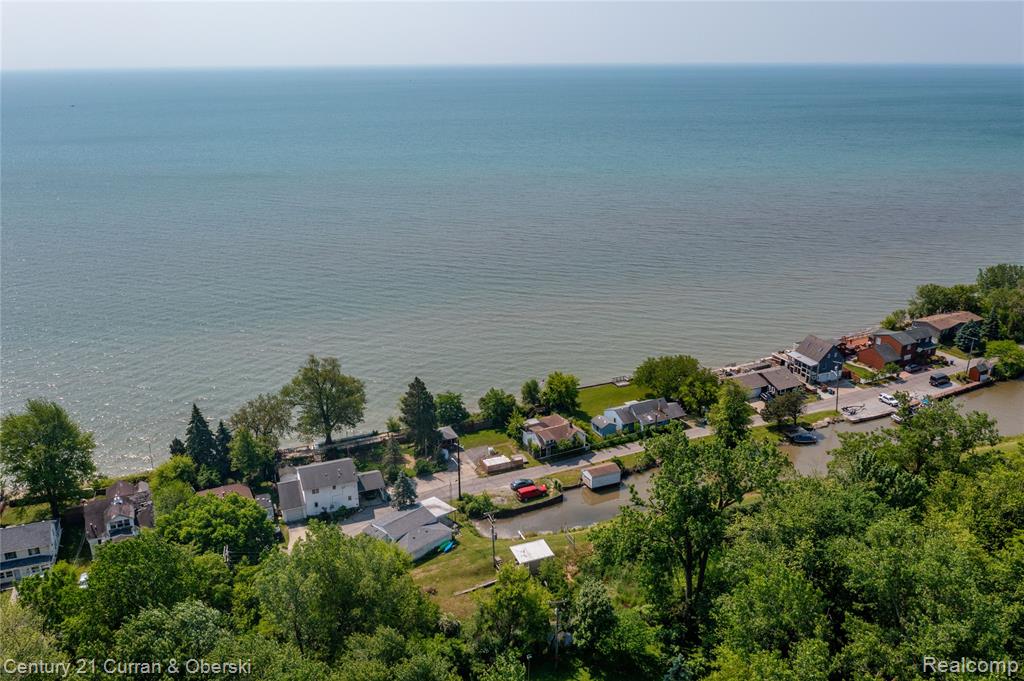 7310 Lakeshore Drive, Newport, MI 48166 — Photo 27