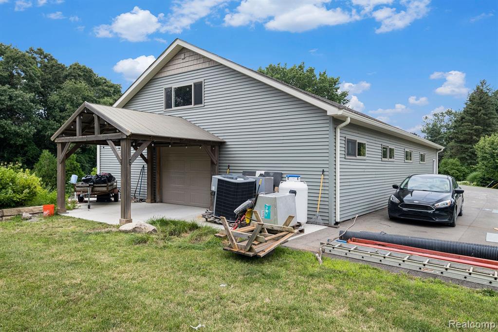 8266 Twilight Lane, Brighton, MI 48116 — Photo 35