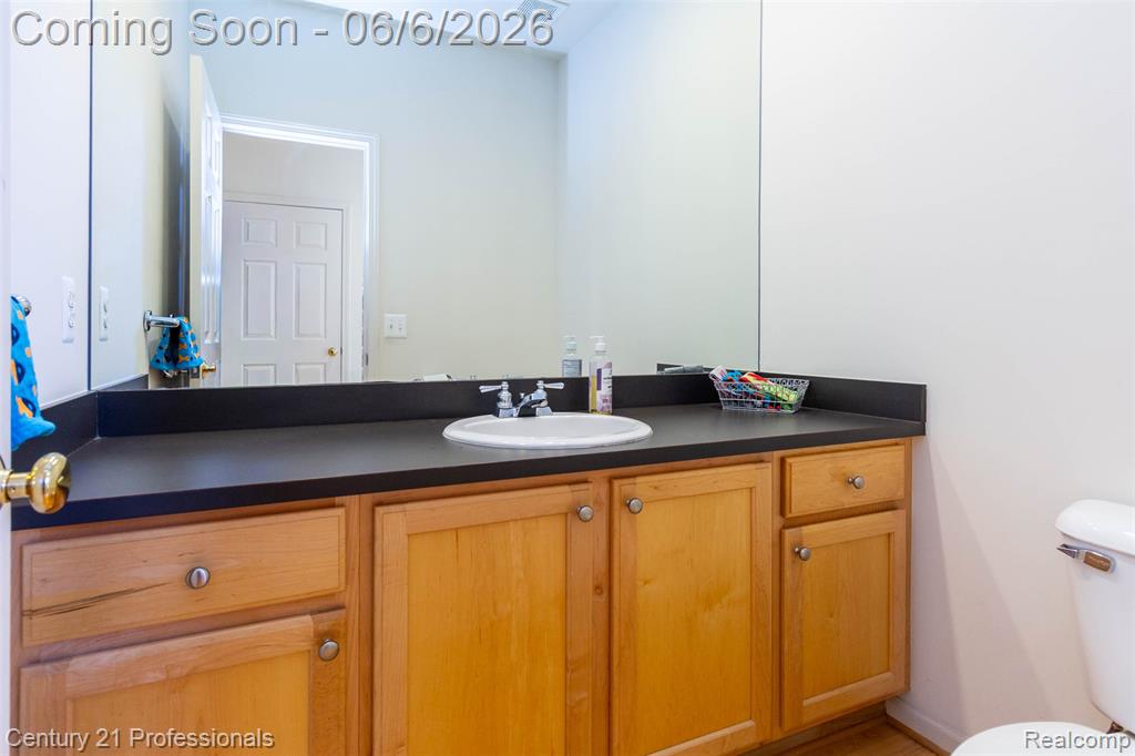 29401 Windmill Court, Farmington, MI 48334 — Photo 38