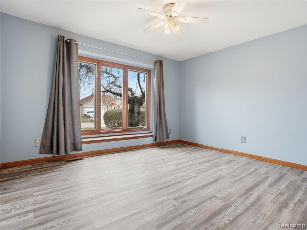 46689 Barbara Drive, Macomb, MI 48044 — Photo 28