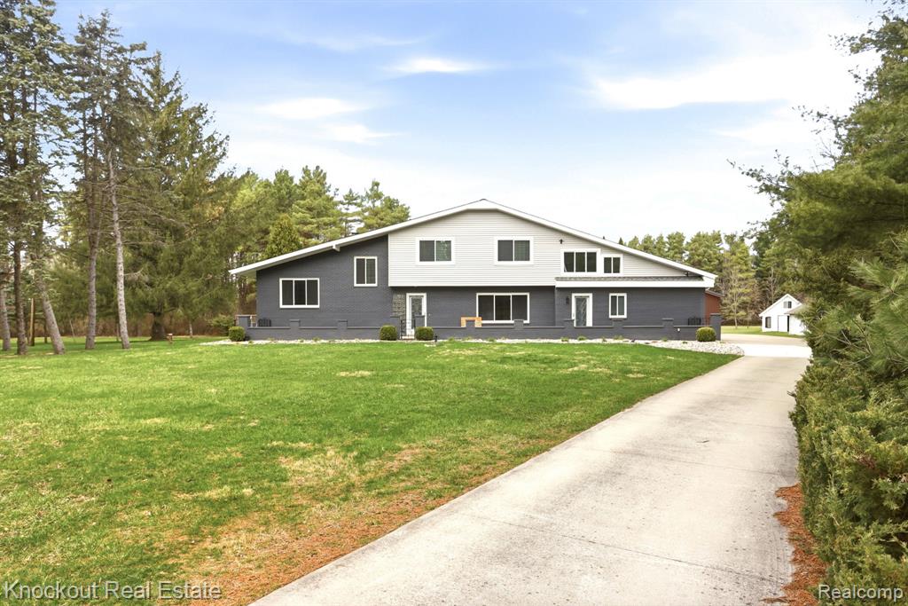 9239 Lange Road, Birch Run, MI 48415 — Photo 7