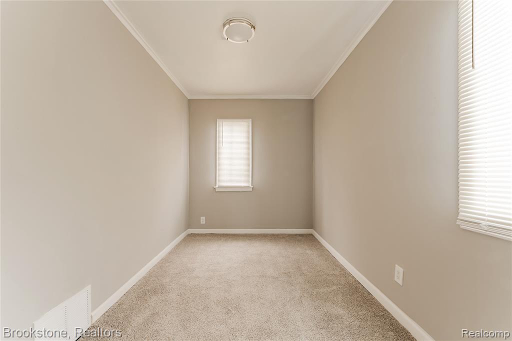 671 E Mansfield Avenue, Pontiac, MI 48340 — Photo 11