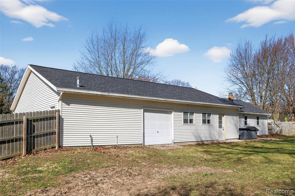 425 N Division Avenue, Holland, MI 49424 — Photo 27
